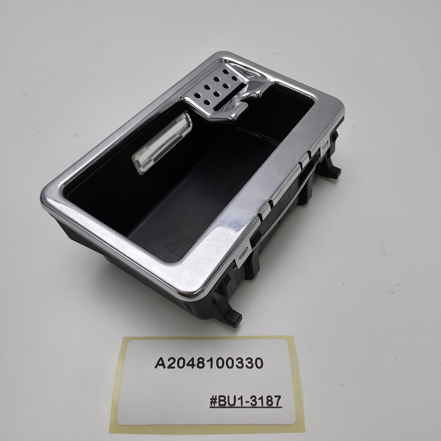 2008 Mercedes-Benz C300 ASH TRAY A2048100330