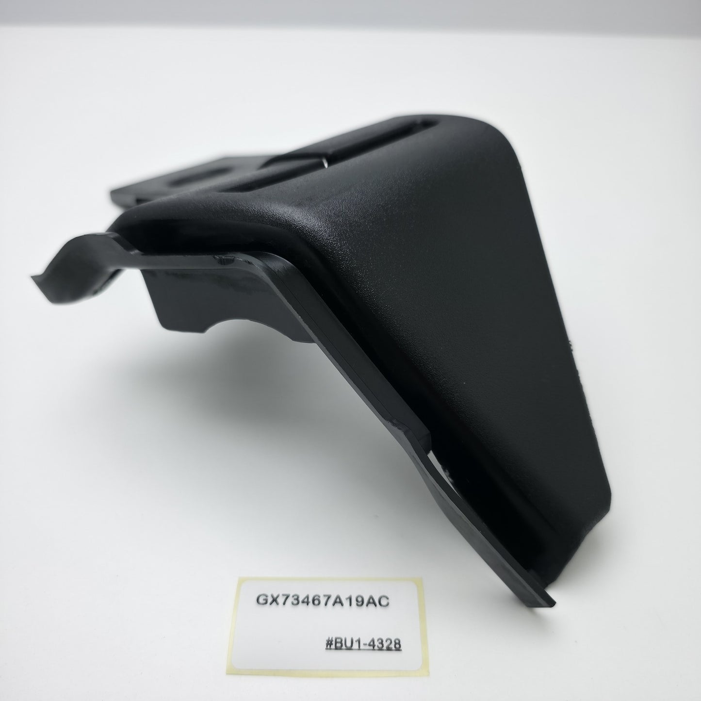 2015-2019 Jaguar XE REAR LEFT SIDE SEAT BELT PLASTIC COVER GX73467A19AC