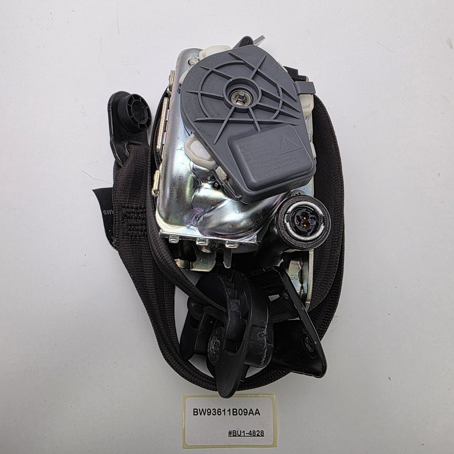 2010-2015 Jaguar XJ Front Left Seat Belt Retractor BW93611B09AA