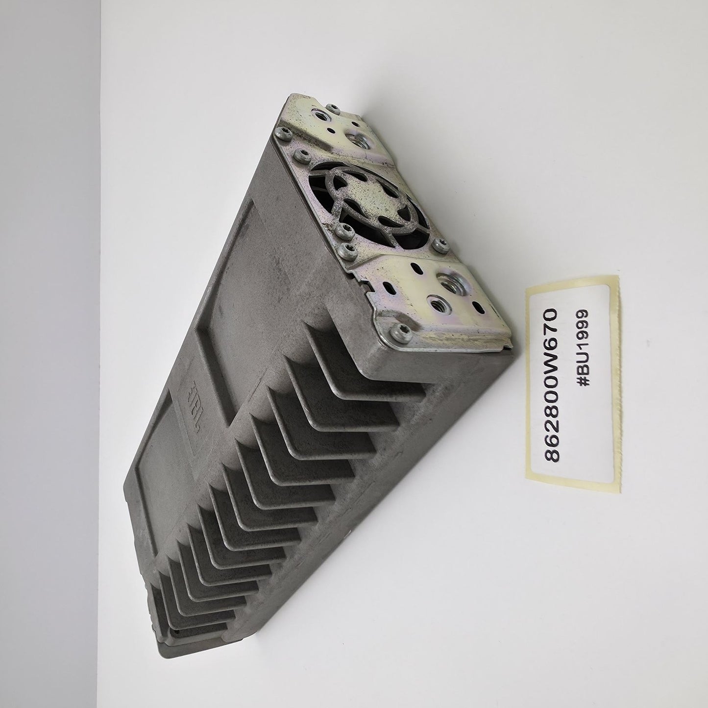 2009-2017 Toyota Land Cruiser Prado JBL Stereo Amplifier 862800W670