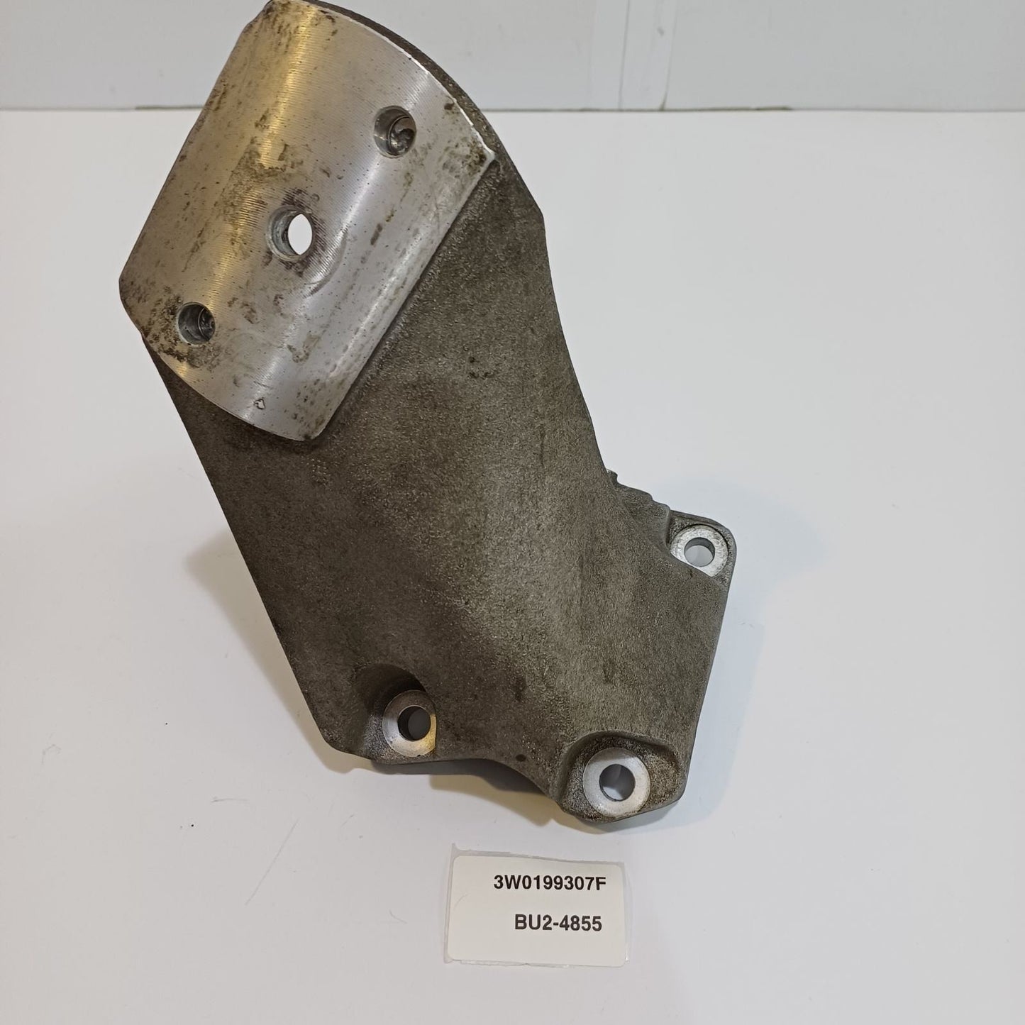 2006-2012 Bentley Continental Flying Spur Engine Mounting Bracket 3W0199307F