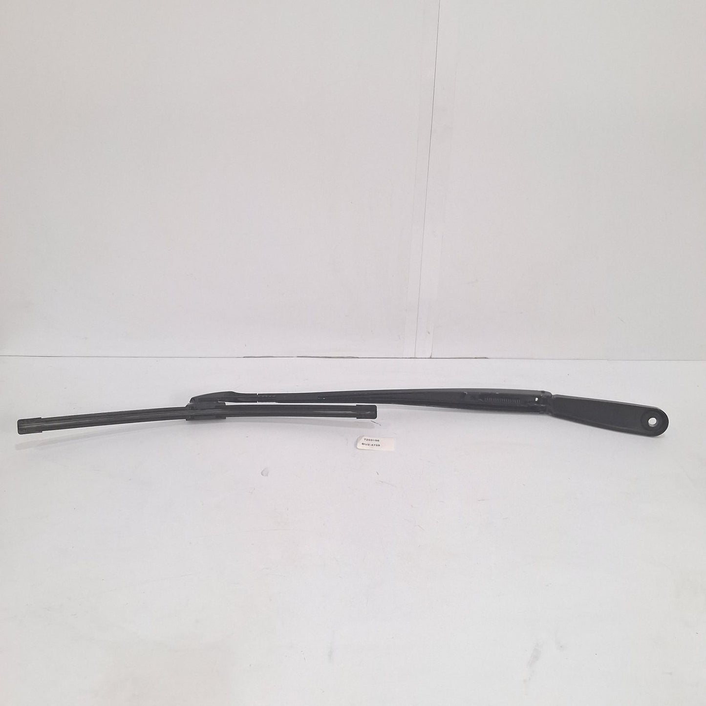 2012-2014 BMW 650i Front Windshield Wiper Arm 7203156