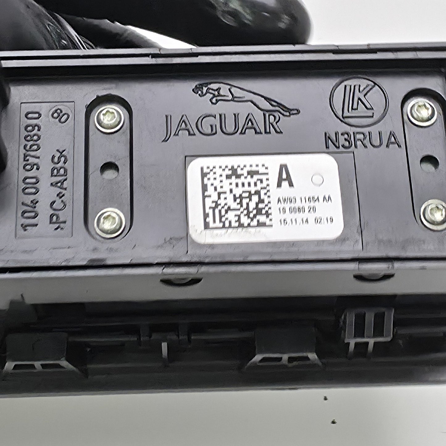 2010-2015 Jaguar XJ FOG LIGHT TRUNK DIMMER SWITCH AW9311654AA