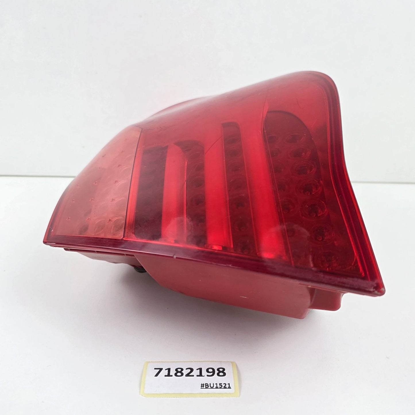 2009-2013 BMW 7 Series F01 Rear Tail Light Lamp Side Panel Right 7182198