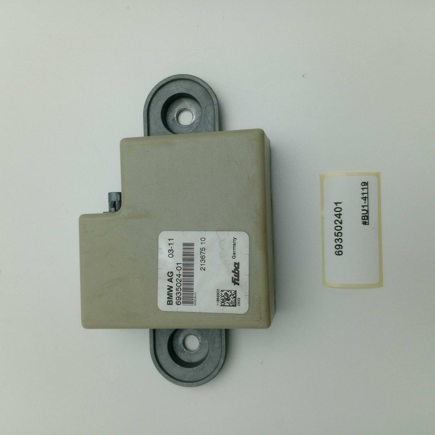 2006-2013 BMW X5 Antenna Amplifier Control Module 693502401