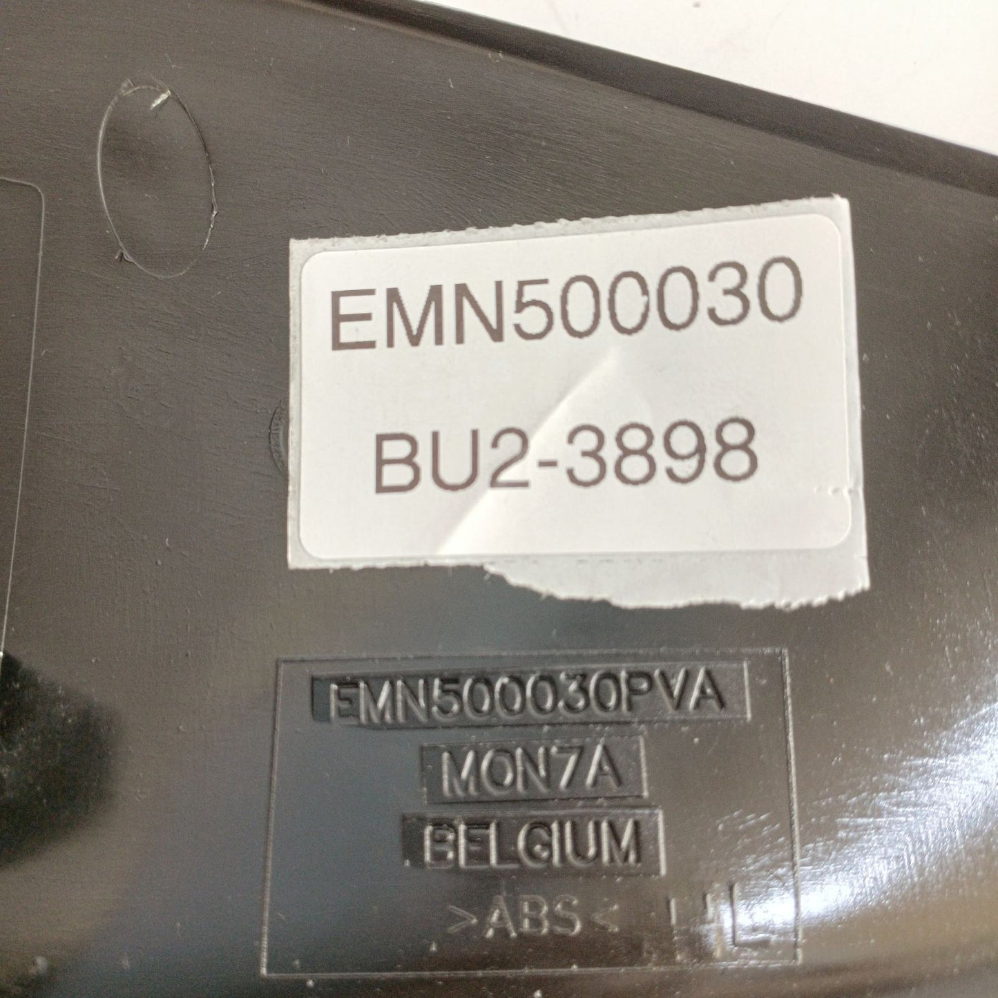 2003-2012 Land Rover Range Rover Rear Left Driver Side Kick Panel Trim EMN500030