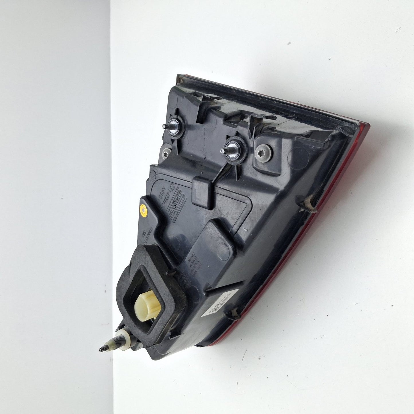 2016 Audi A8 Rear Right Inner Tail Light Assembly LED 4H0945094K