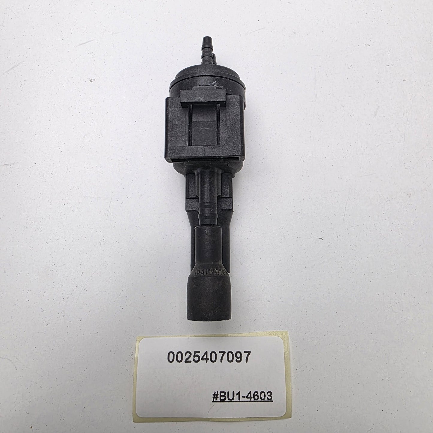 2006-2007 Mercedes-Benz C230 Air Injection Pump Check Valve 0025407097
