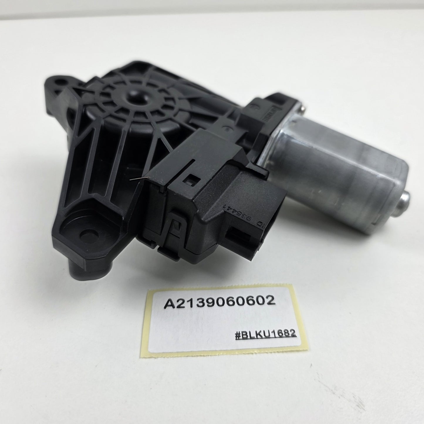 2018-2023 Mercedes-Benz E-Class Rear Right Power Window Motor A2139060602