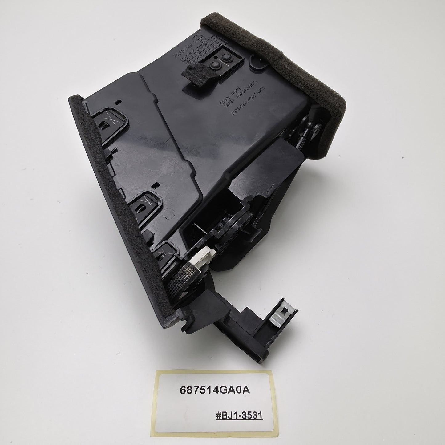 2017-2021 Infiniti Q60 Air Outlet Vent 687514GA0A