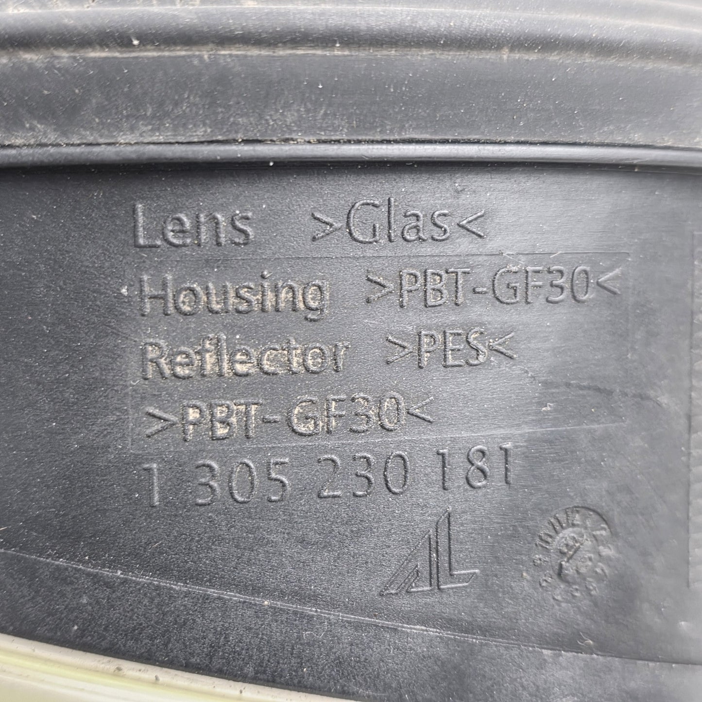 2006-2010 Mercedes-Benz E350 Front Right Fog Light A1698201656
