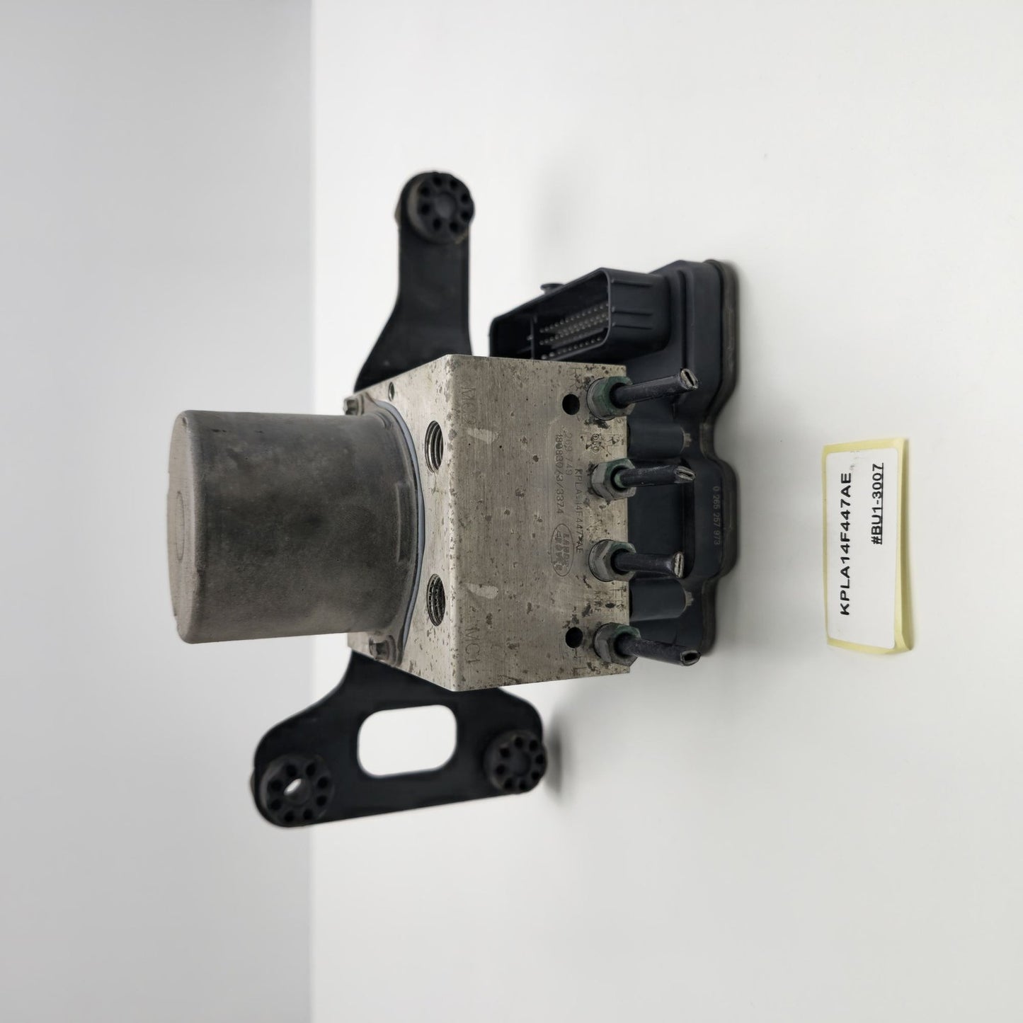 2019-2020 Land Rover Discovery ABS BRAKE PUMP KPLA14F447AE