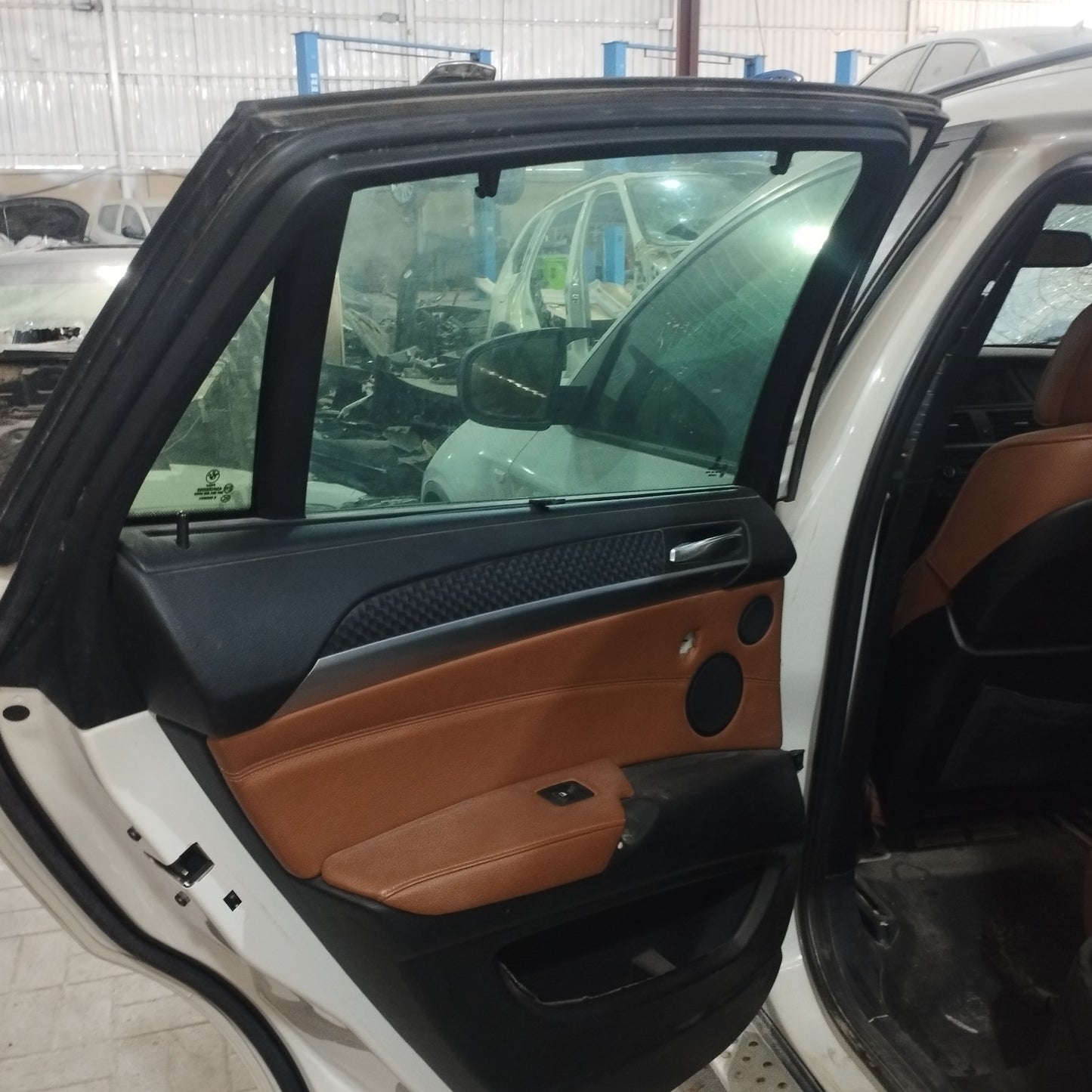 2012 BMW X6 Left & Right Upper Front Door Hinges – Used OEM