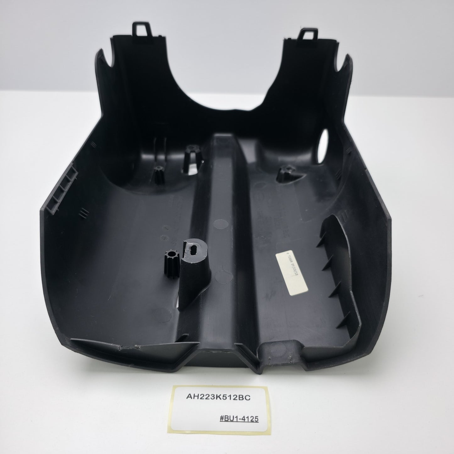 2010-2016 Land Rover LR4 Lower Steering Column Trim Cover AH223K512B