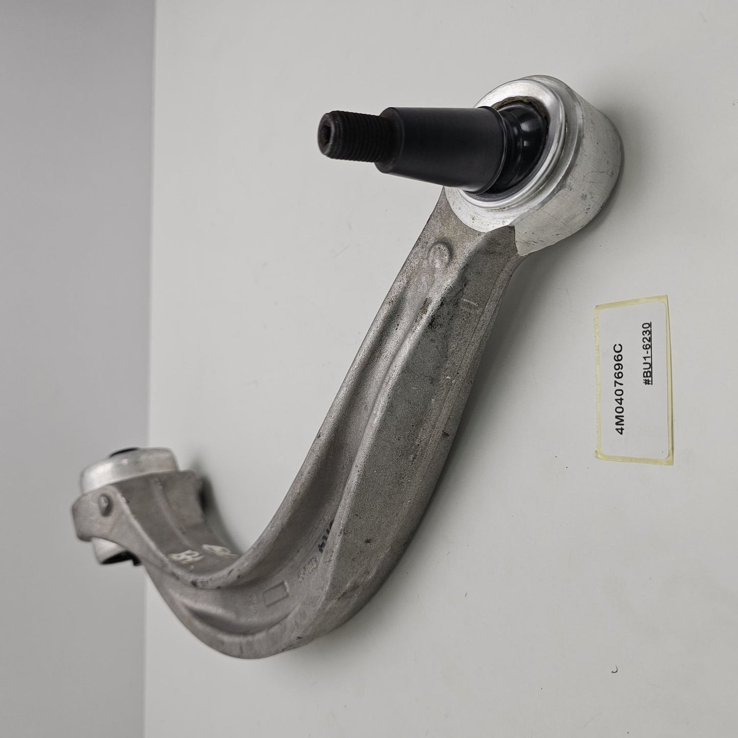 2016-2024 Audi Q8 Front Right Curved Control Arm 4M0407696C