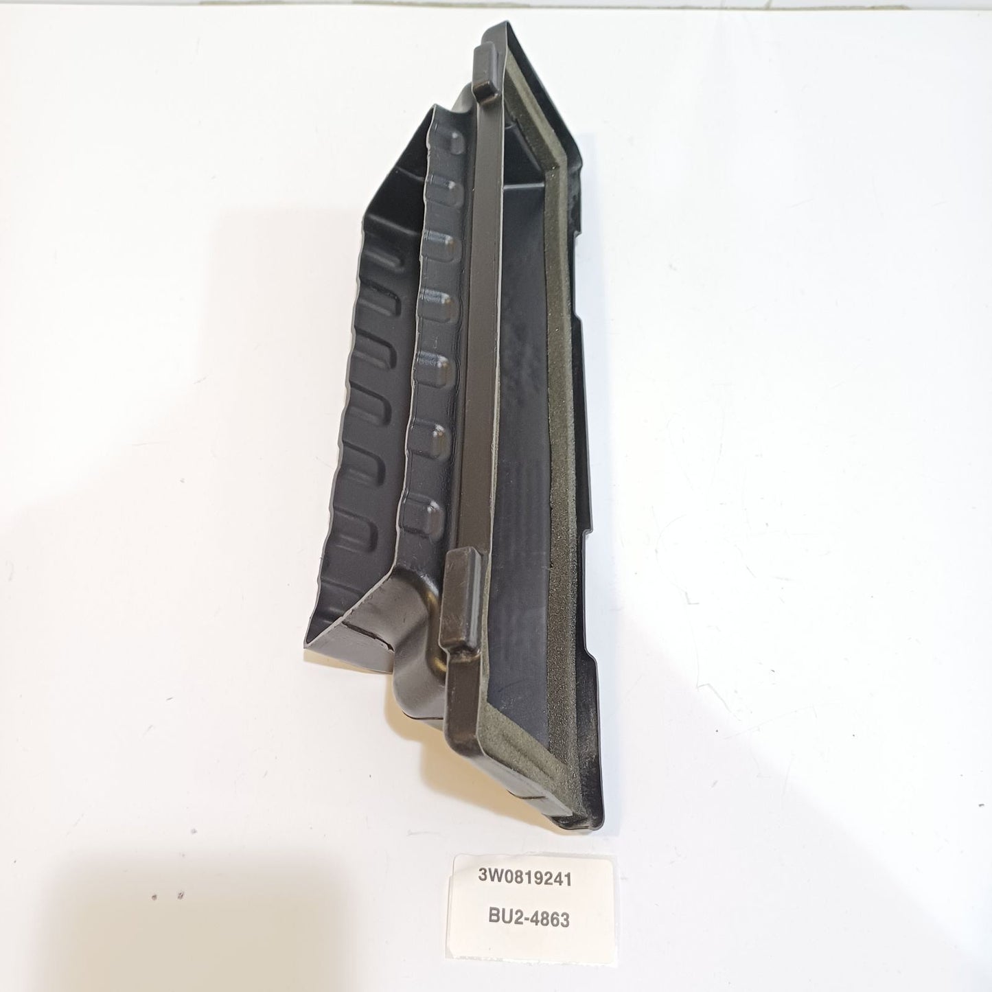 2003-2012 Bentley Continental GTC Duct Indirect Air 3W0819241