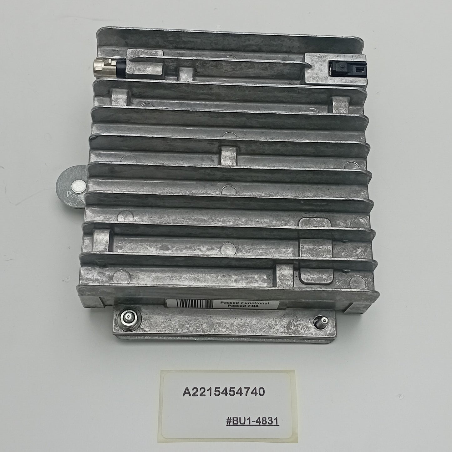 2007-2009 Mercedes-Benz W221 BRACKET, DUAL BAND COMPENSATOR A2215454740