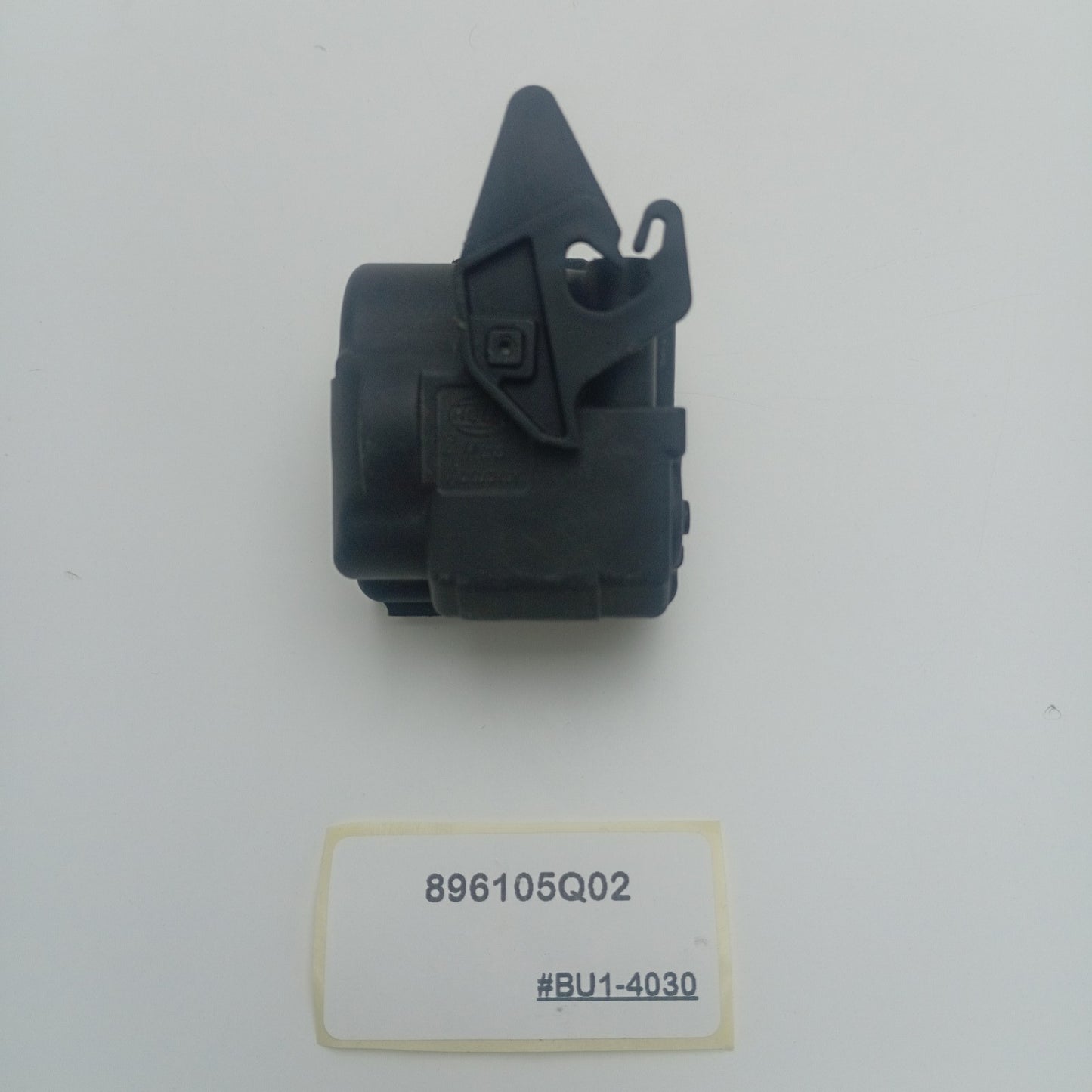 2007-2015 Mercedes-Benz C-Class Fuel tank cap motor 896105Q02
