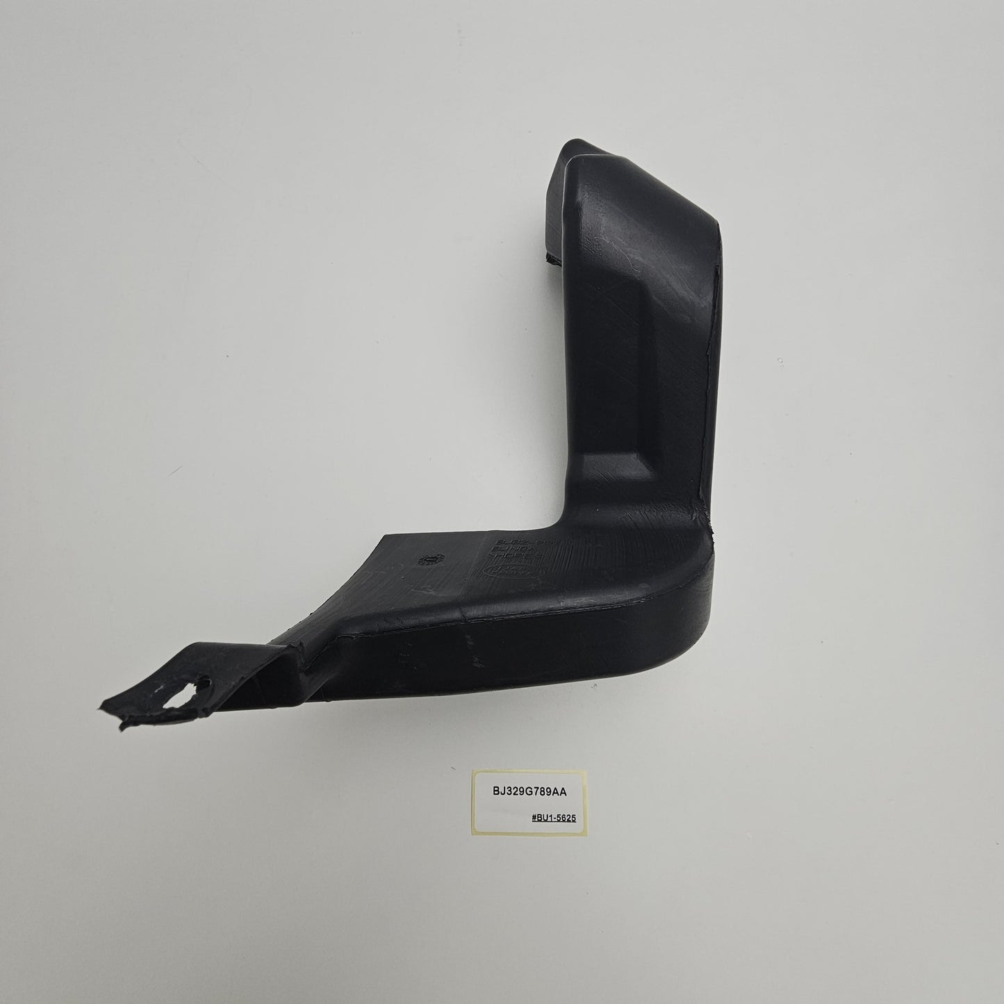 2011-2019 Land Rover Evoque Air Duct RH BJ329G789AA