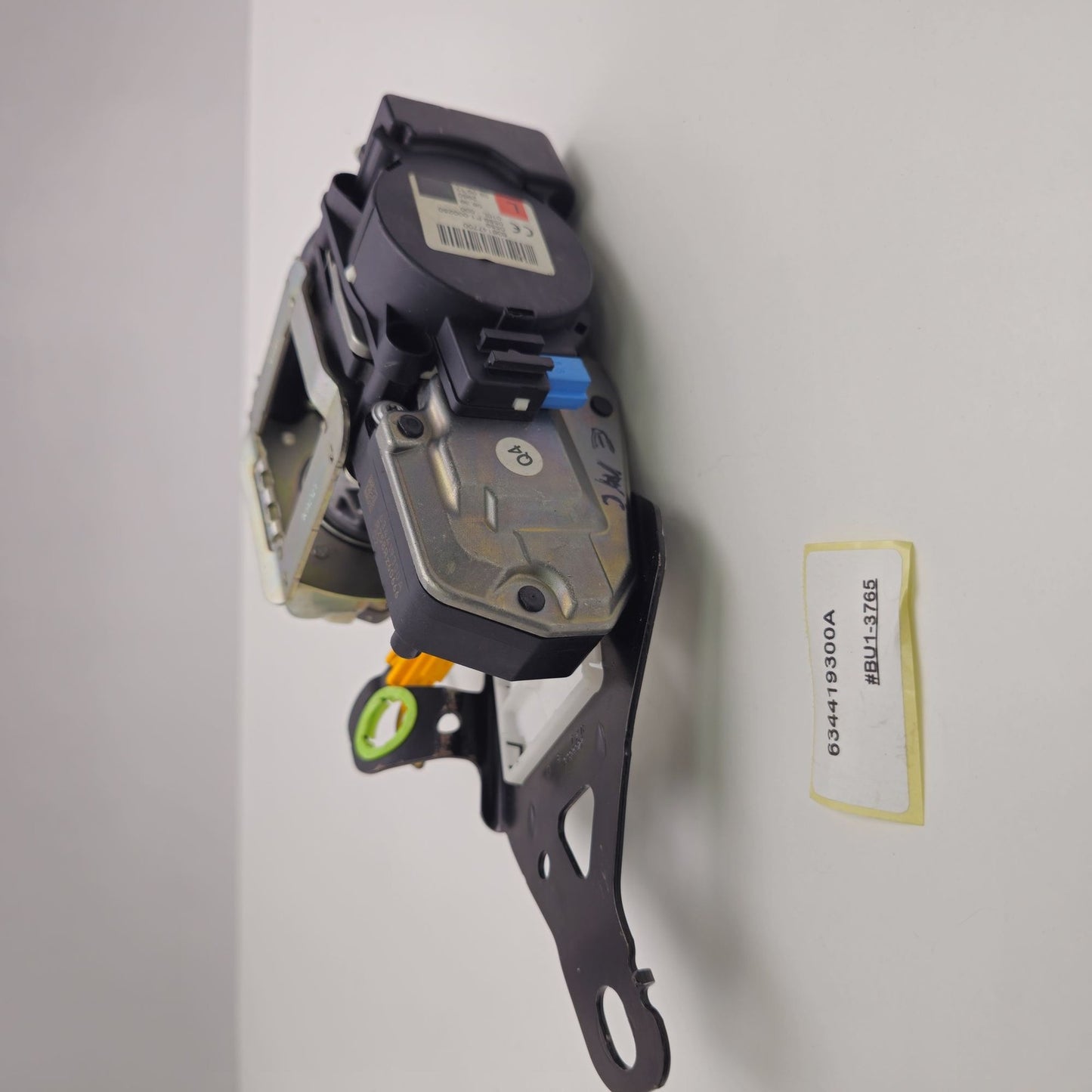 2019 Mercedes-Benz C FRONT SEATBELT 634419300A