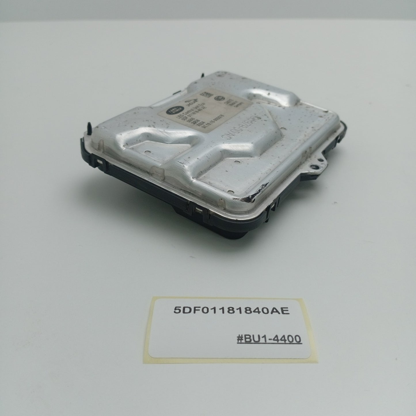 2016-2019 Jaguar XE Headlight LED Control Unit 5DF01181840AE