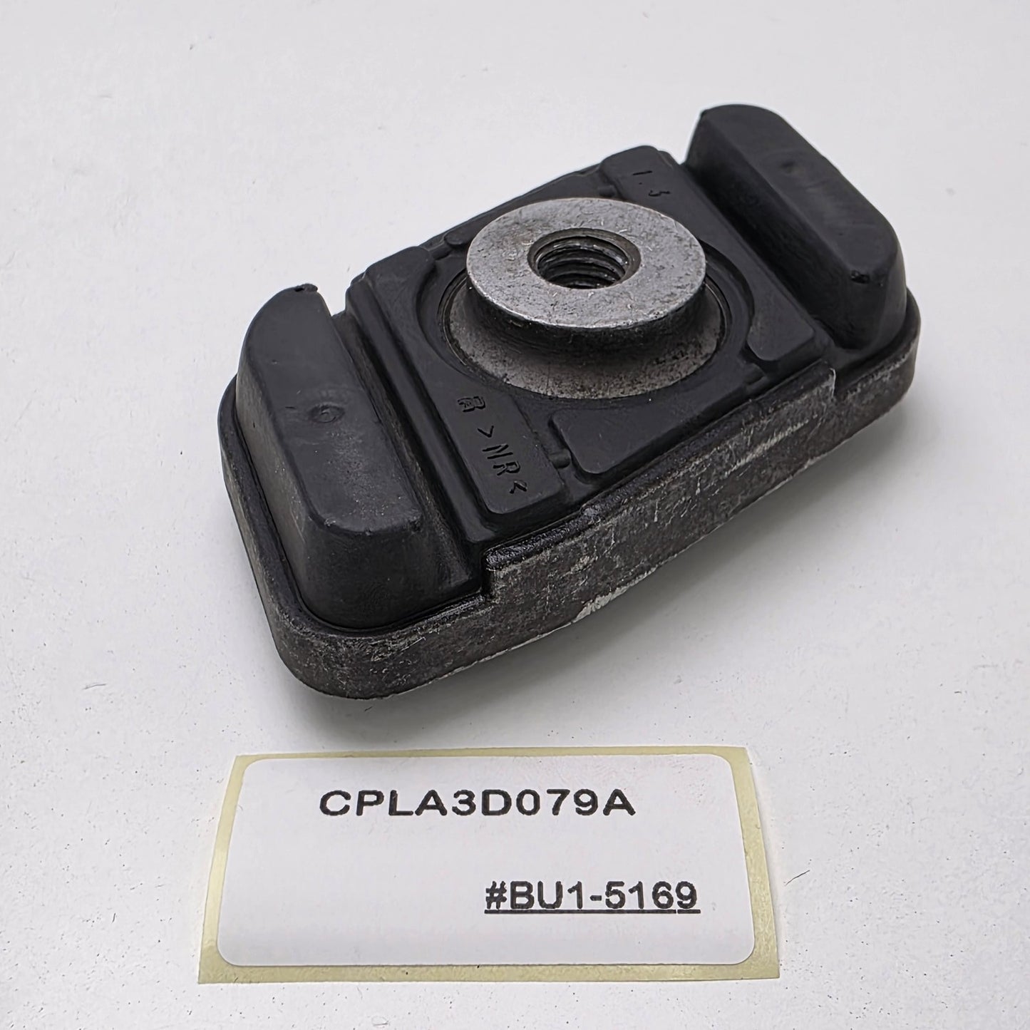 2013-2022 Land Rover Range Rover Sport ENGINE MOUNT CPLA3D079A