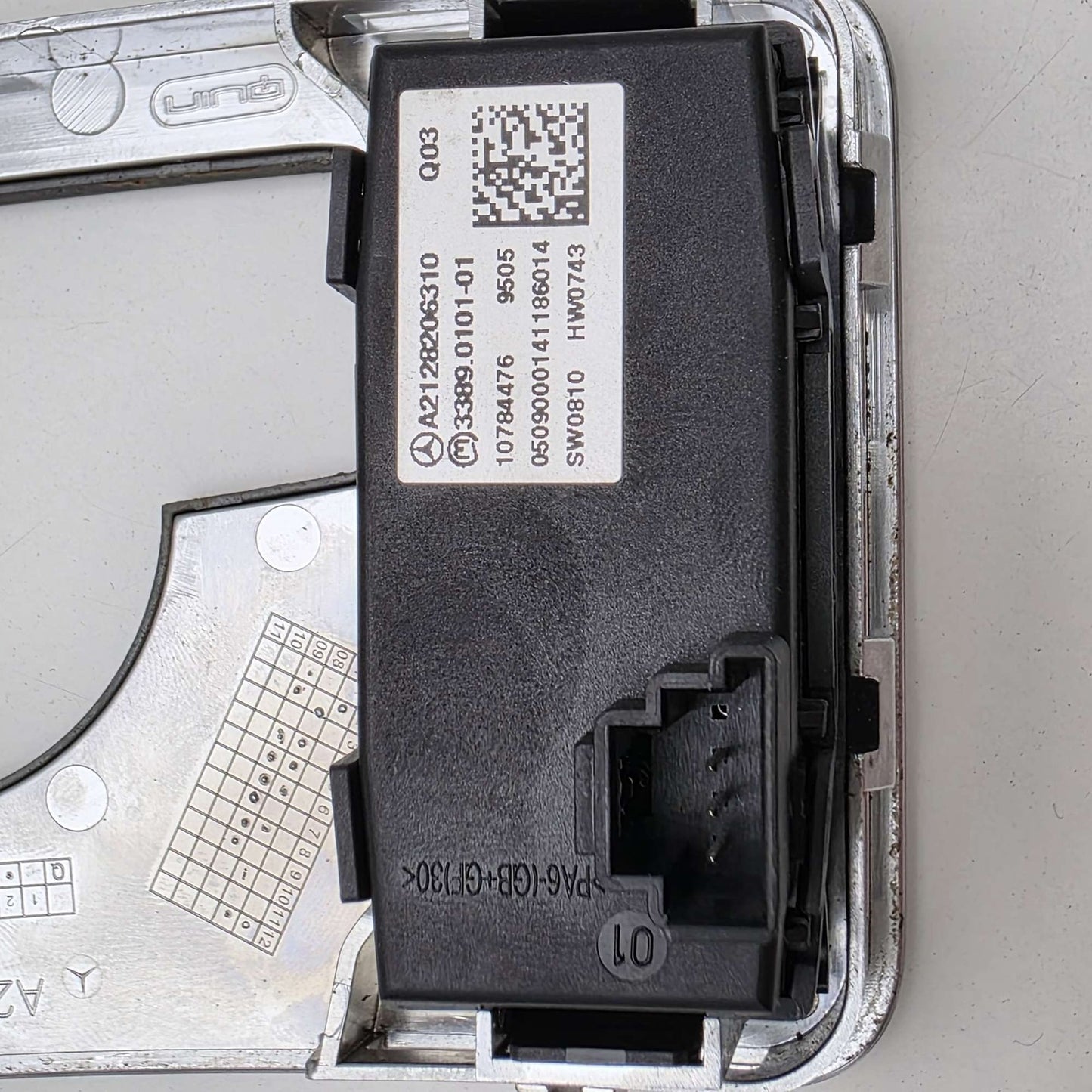 2010-2013 Mercedes-Benz E-Class Center Console Switch Trim A212680XX07