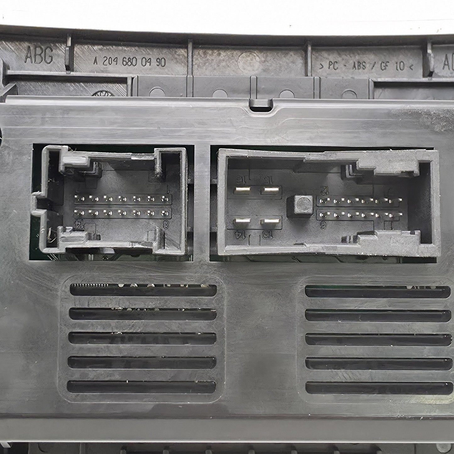 2008-2011 Mercedes-Benz C-Class Climate Control Panel 2048300590