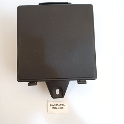 2010-2019 Jaguar XJ Engine Bay Fuse Relay Junction Box DW9314A073