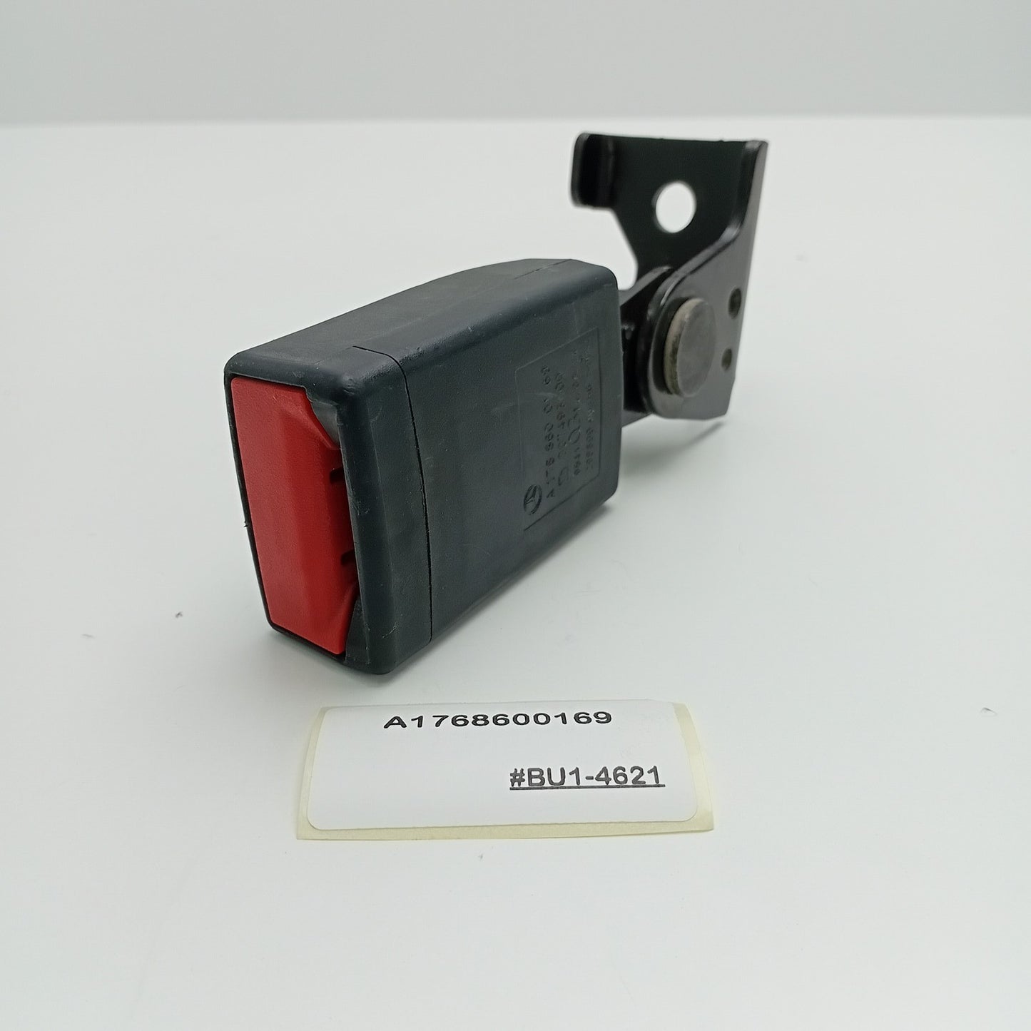 2015-2020 Mercedes-Benz GLA Rear Seat Belt Latch Buckle A1768600169