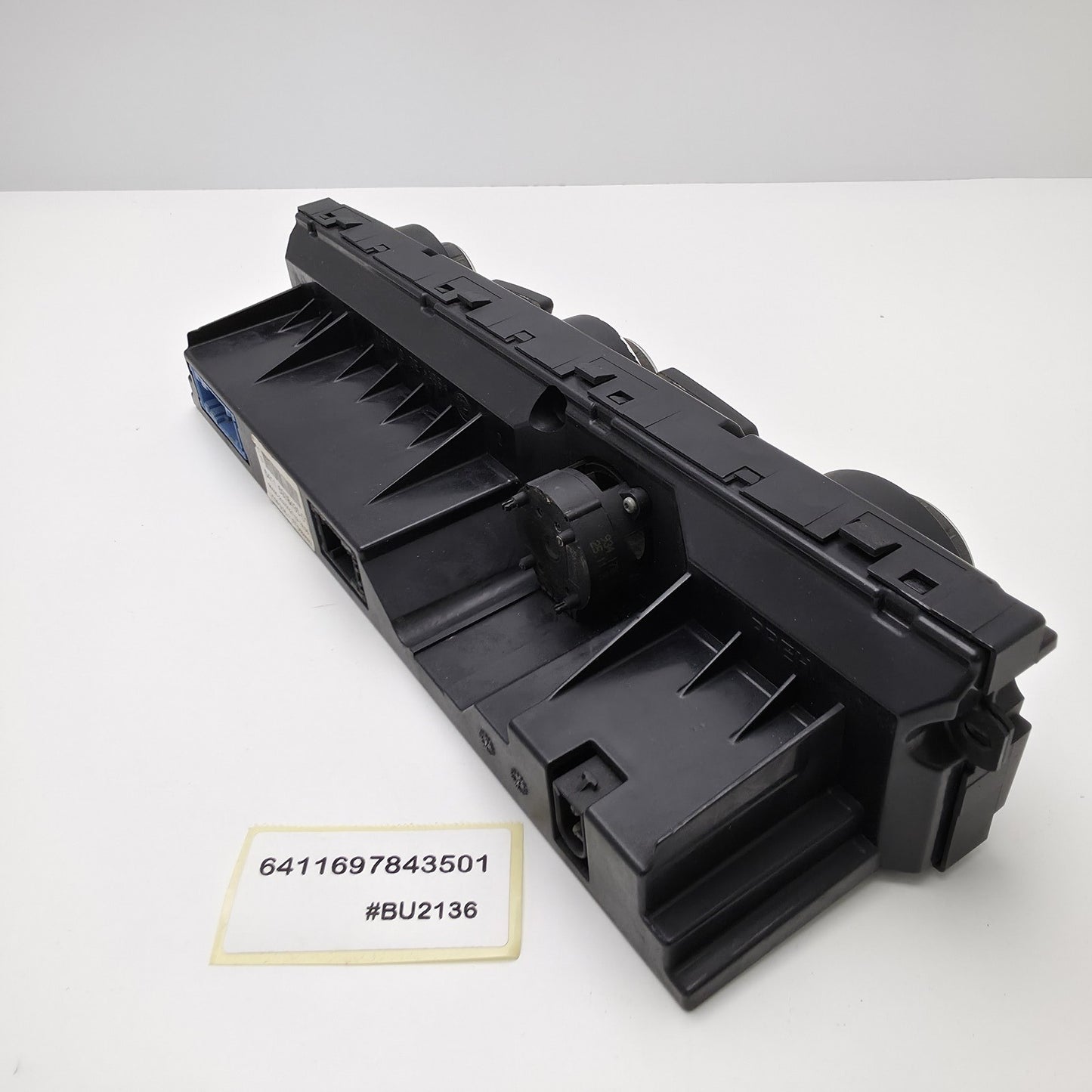 2001-2010 BMW 5 Series E60 E61 Climate Control Panel 6411697843501