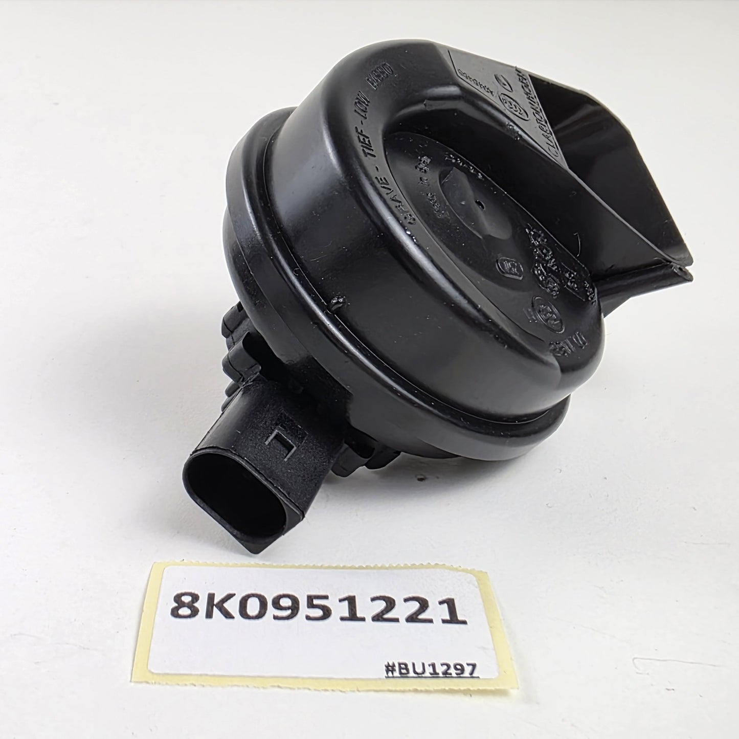 2008-2017 Audi S5 Low Note Horn 8K0951221
