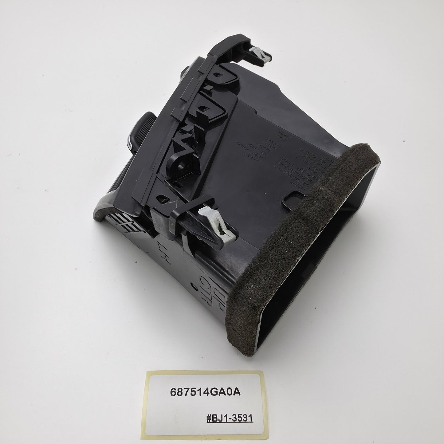2014-2020 Infiniti Q50 Air Outlet Vent 687514GA0A