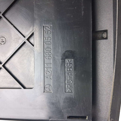 2002-2007 Mercedes-Benz E-Class Hazard Light Control Switch Panel A2116800552