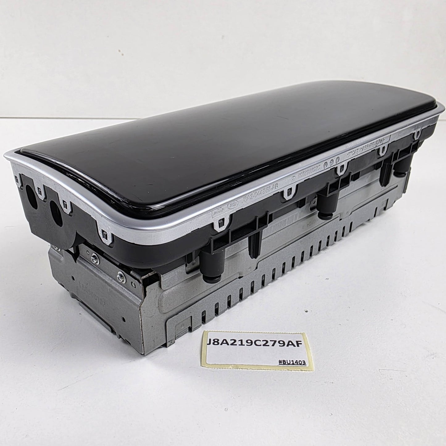 2018-2020 Range Rover Velar FRONT CENTER DASH DISPLAY SCREEN J8A219C279AF