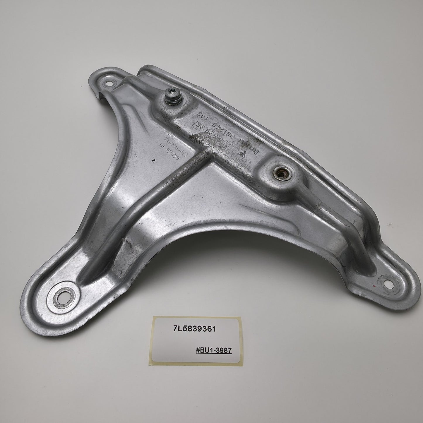 2007 Volkswagen Touareg Rear Door Window Regulator Mount Bracket 7L5839361