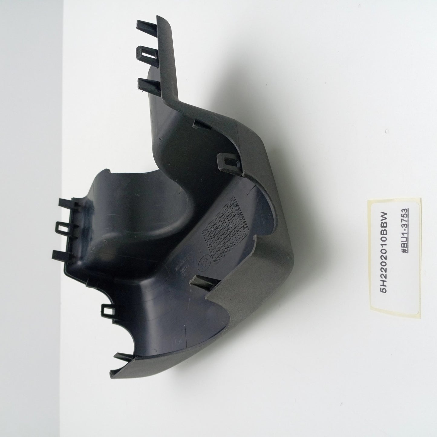 2005-2009 Land Rover LR3 Upper Steering Column Cover 5H2202010BBW
