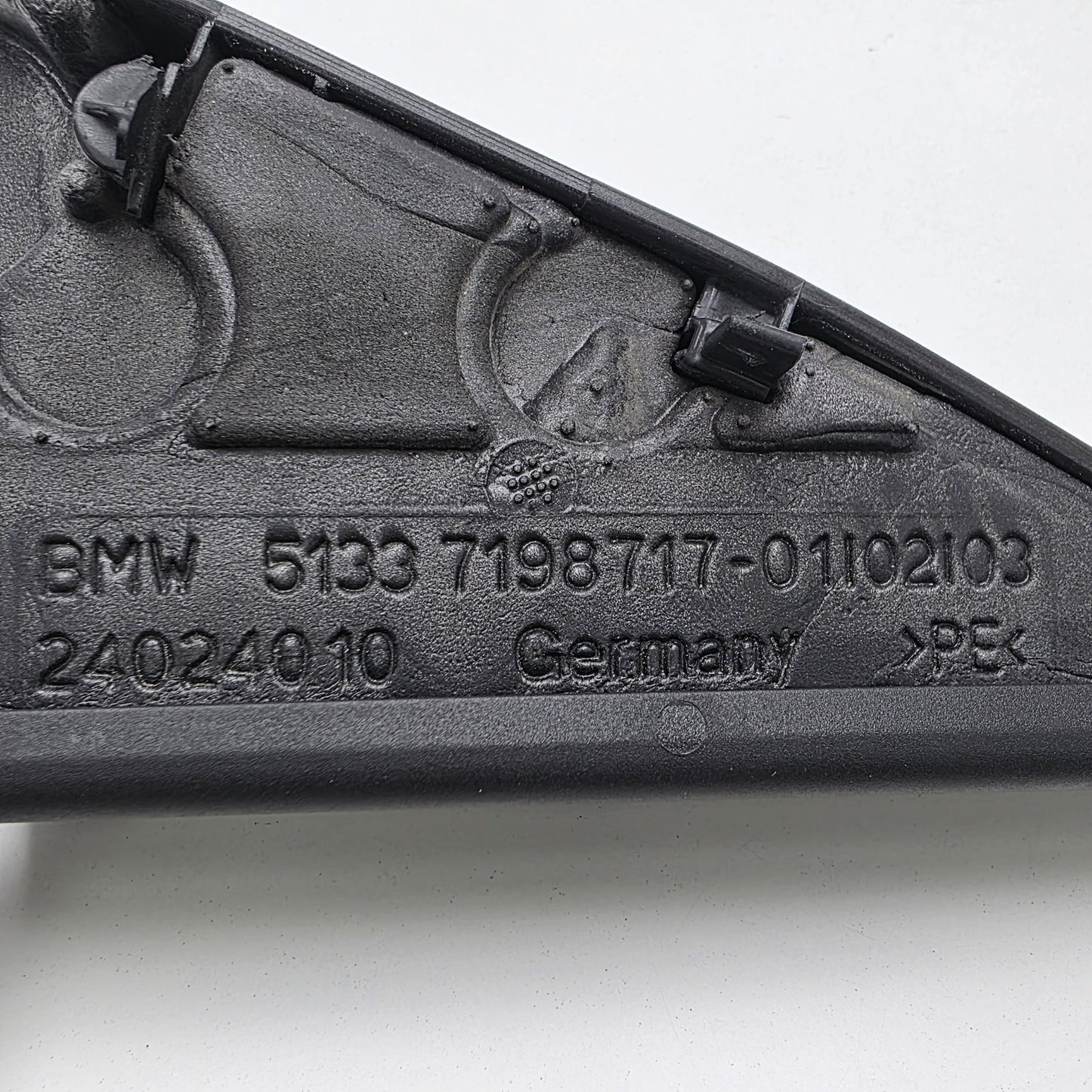 2007-2013 BMW 3 Series Mirror Triangle Cover 7198717