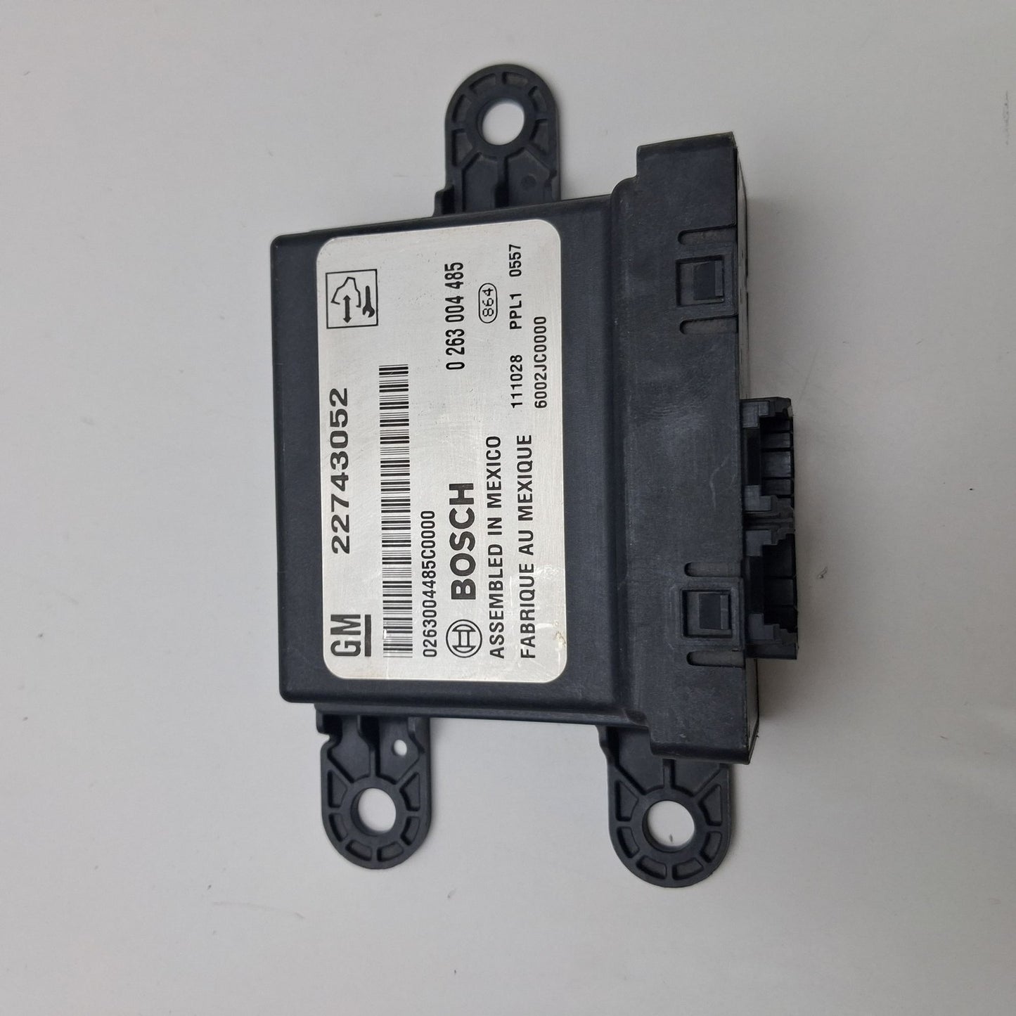 2005-2009 Volkswagen Golf Foot Rest Bracket 1k2864767