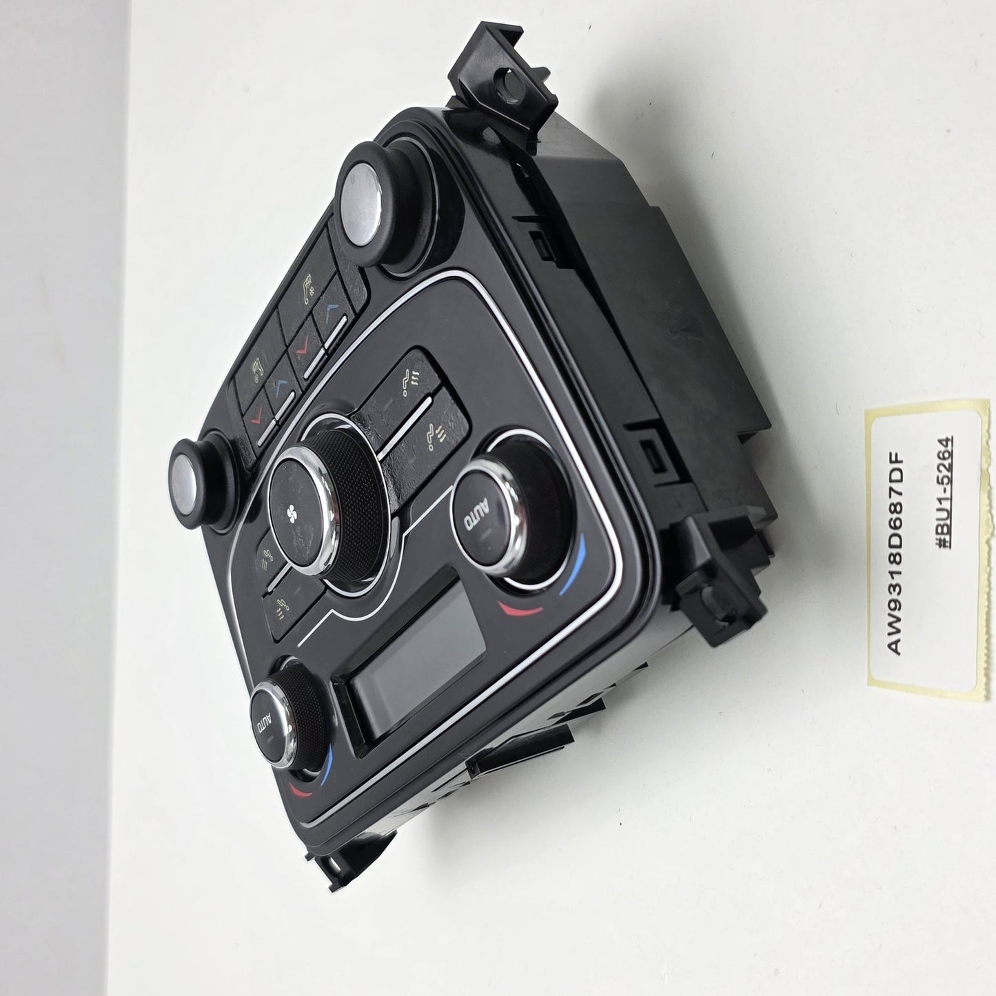 2010-2015 Jaguar XJ Rear Climate Control Panel AW9318D687DF
