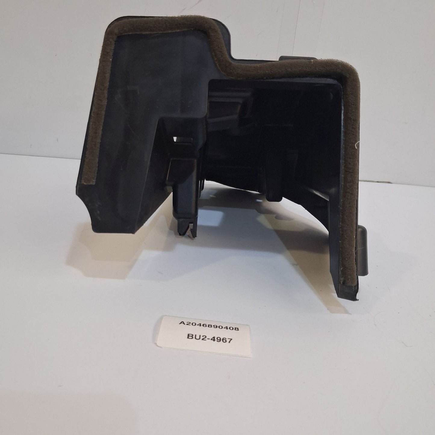 2008-2014 Mercedes-Benz W204 Brake Pedal Cover Bracket A2046890408