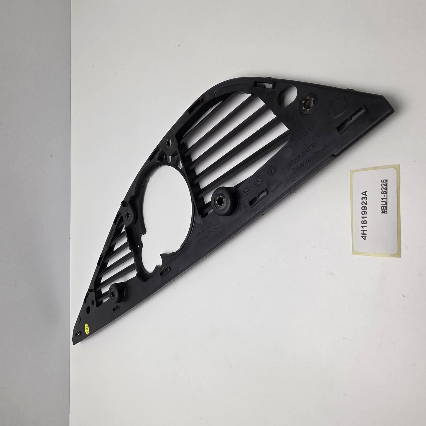 2013-2018 Audi S8 Dashboard Air Vent Upper Deflector 4H1819923A