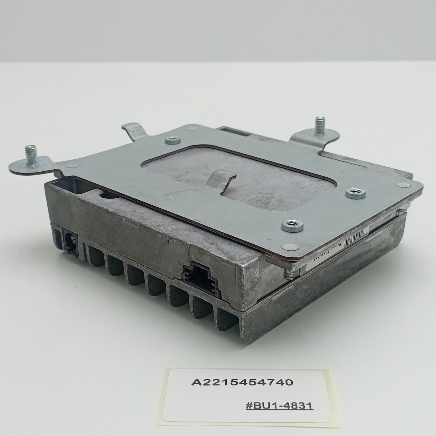2007-2009 Mercedes-Benz S550 BRACKET, DUAL BAND COMPENSATOR A2215454740