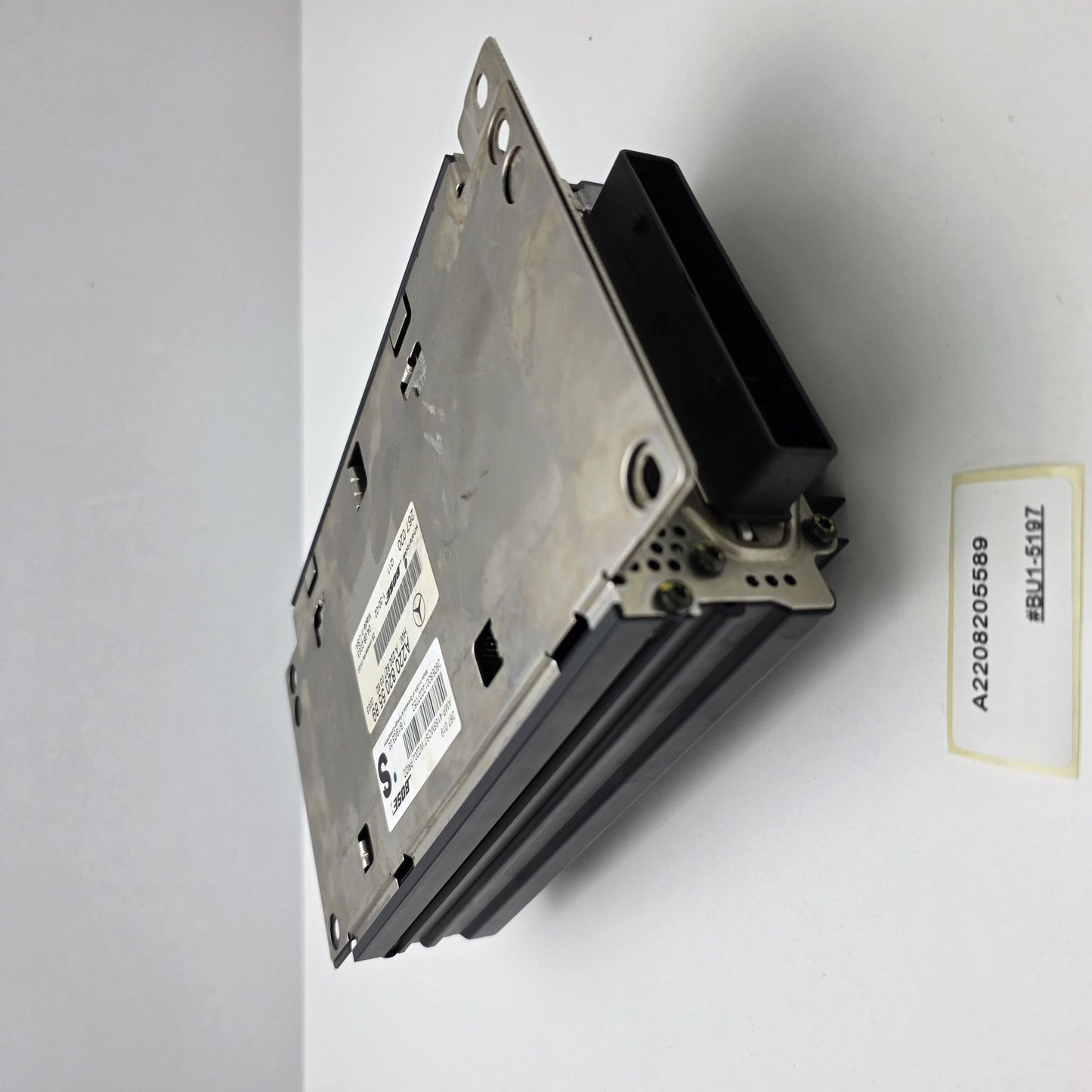 2000-2002 Mercedes-Benz S-Class BOSE AMP AMPLIFIER A2208205589