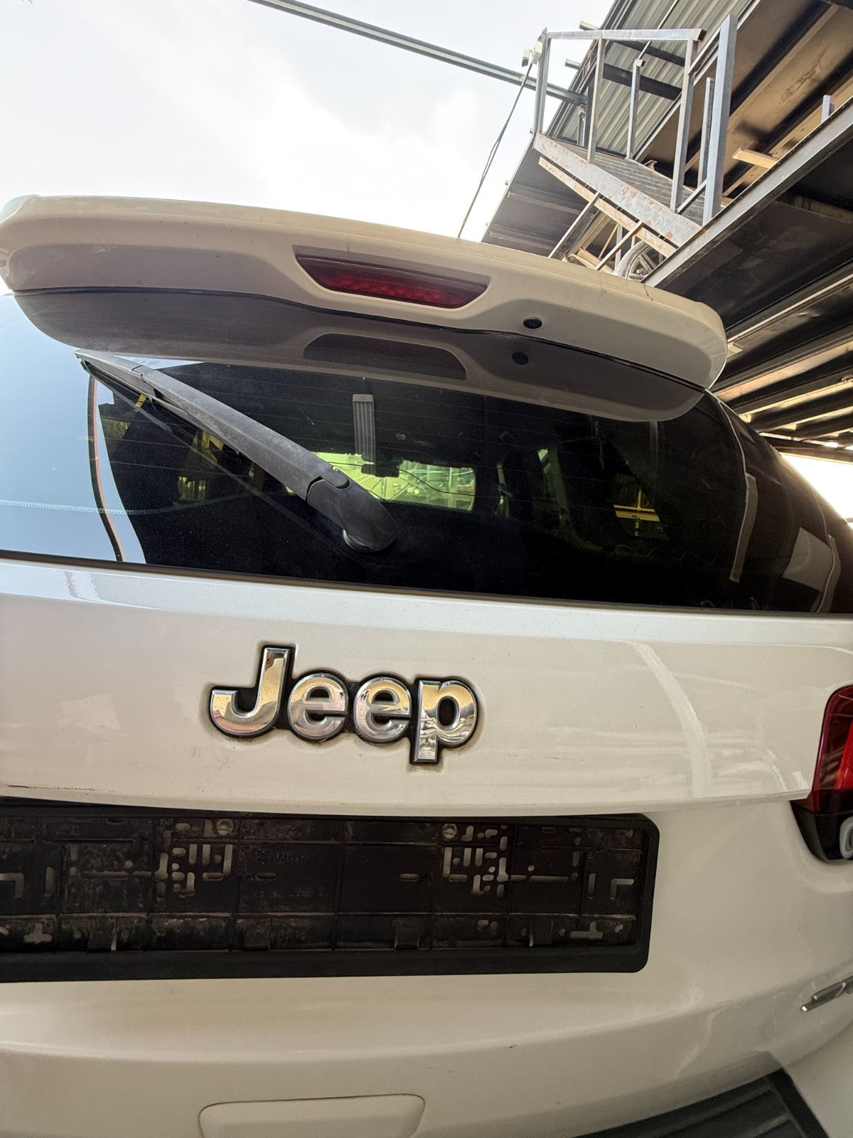 2015 Jeep Grand Cherokee Rear Liftgate Spoiler Used OEM 68217495AA