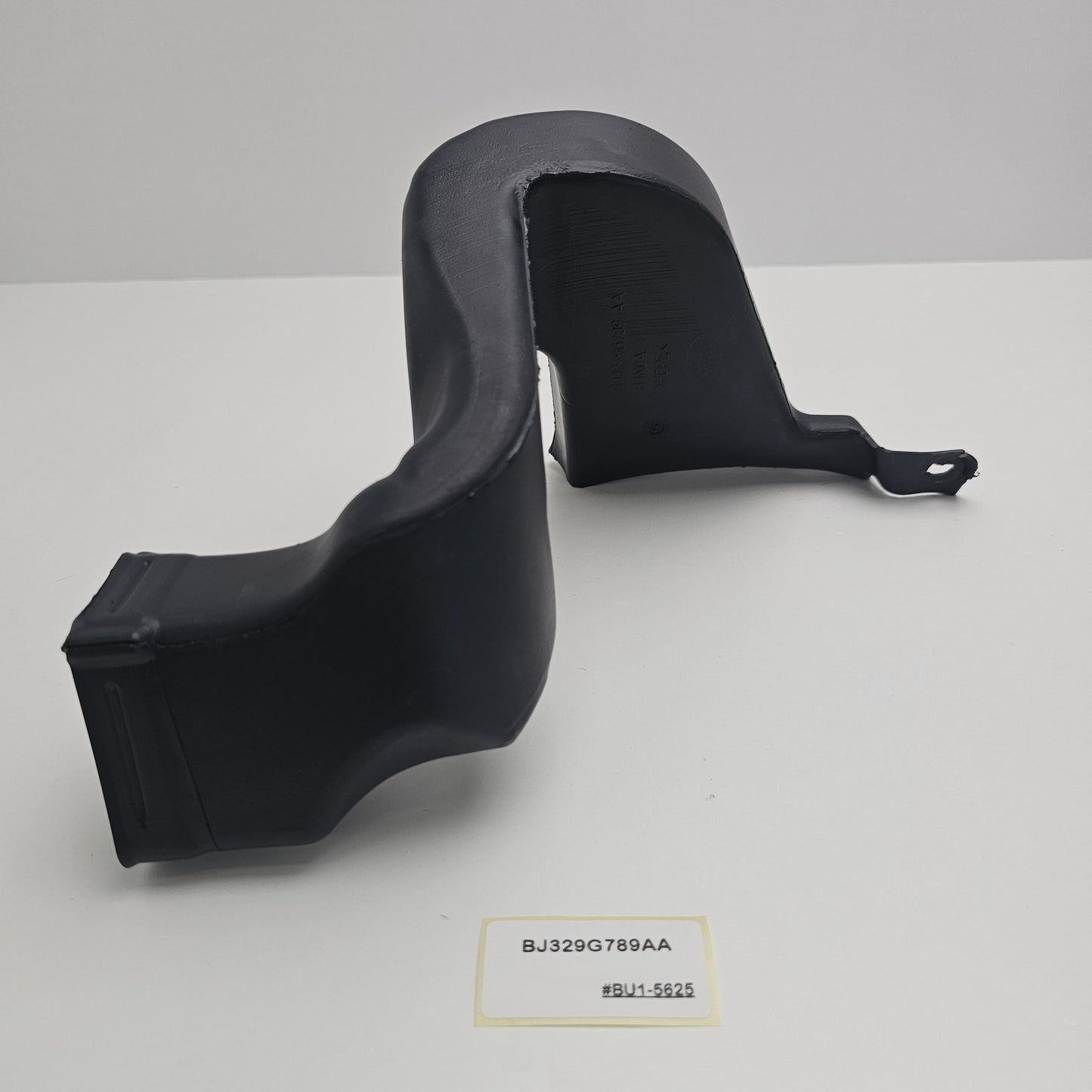 2011-2019 Land Rover Evoque Air Duct RH BJ329G789AA