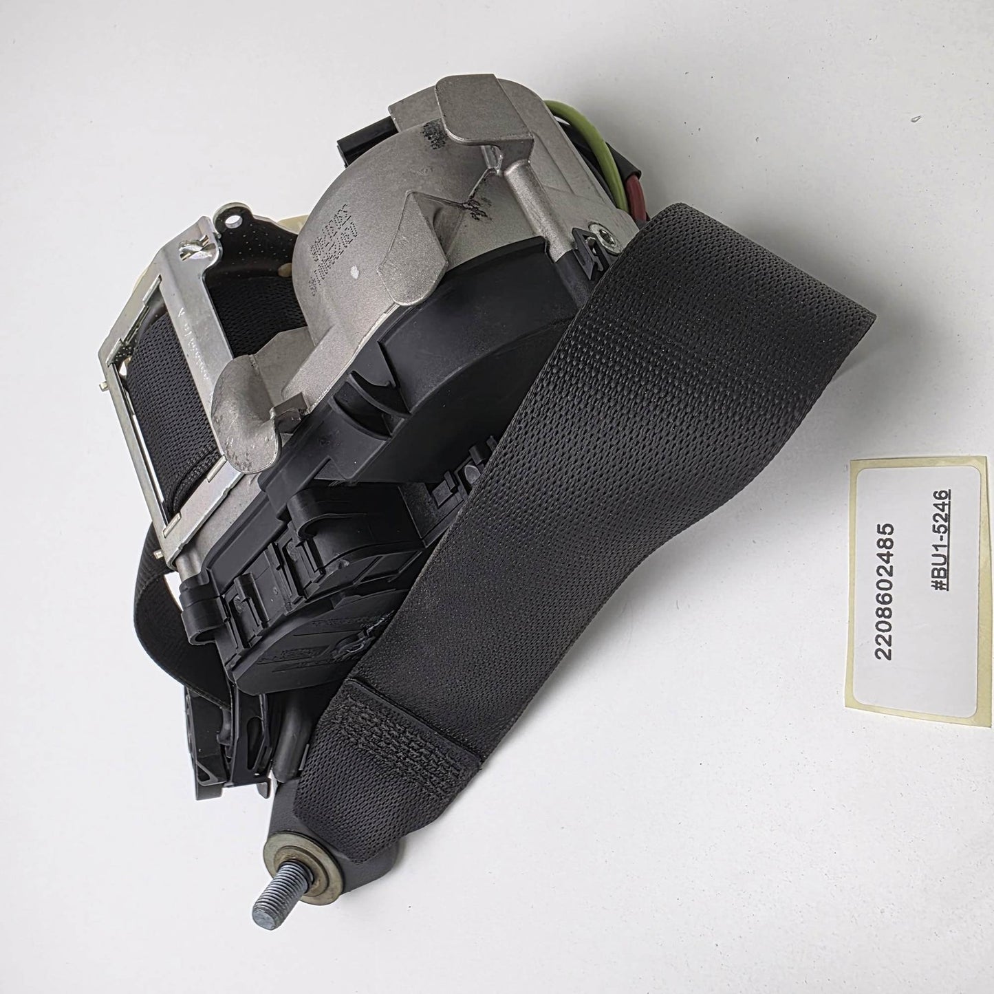 1998-2005 Mercedes-Benz S-Class Front Right Seat Belt 2208602485