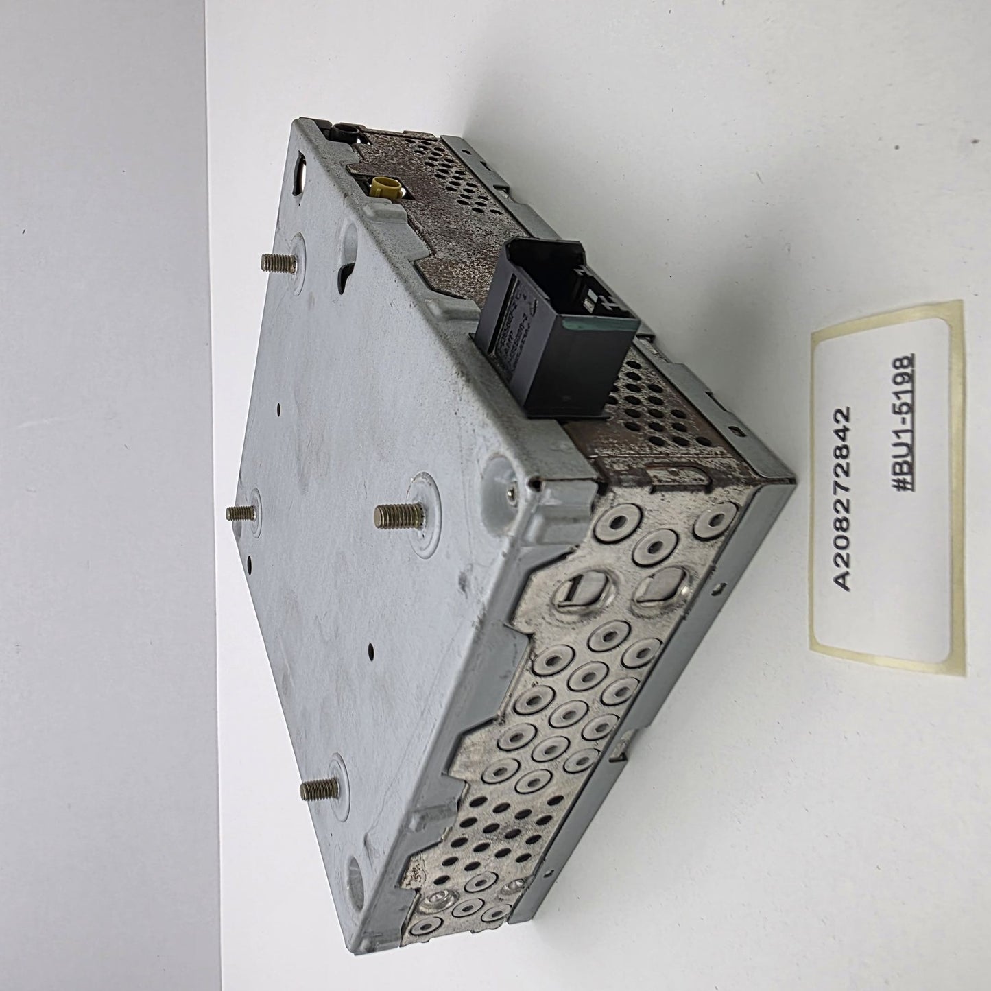 2003 Mercedes-Benz S-Class AMPLIFIER AUDIO GATEWAY A2208272842