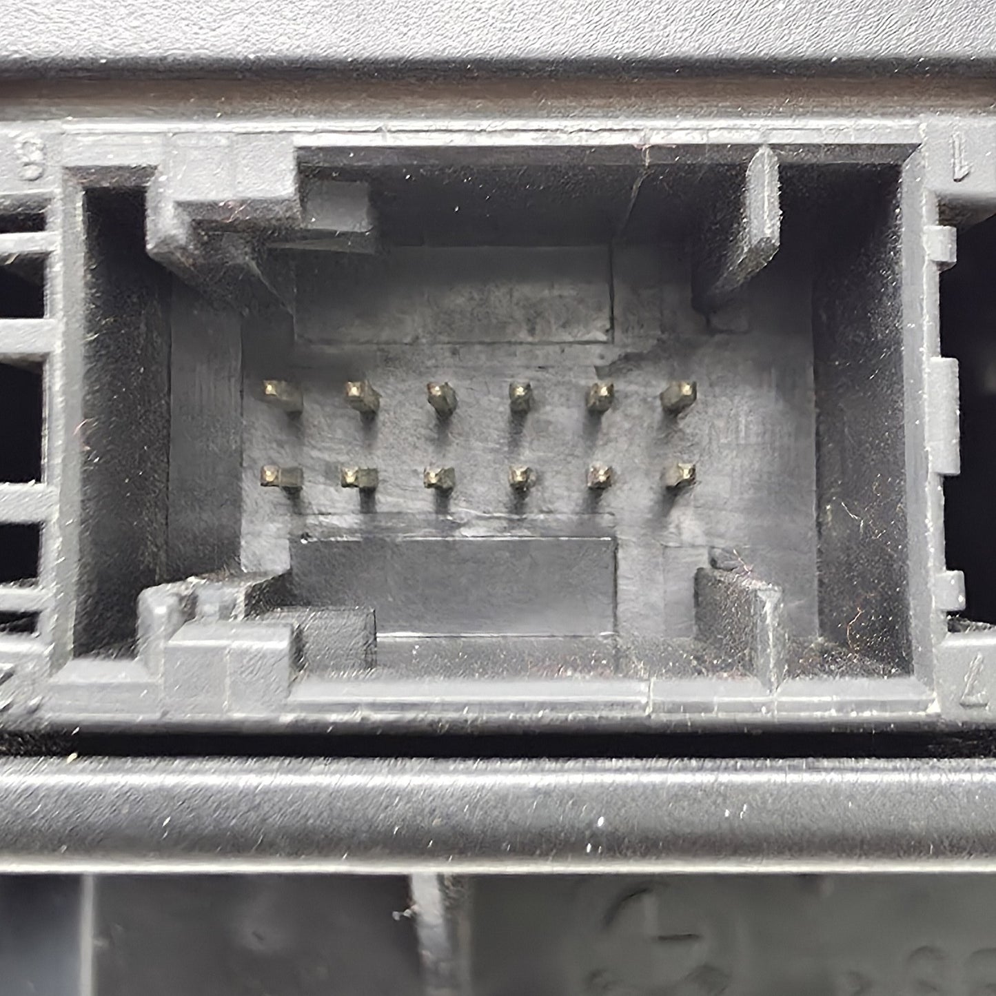 2001-2010 BMW 5 Series (E60) Climate Control Panel 6411697843501