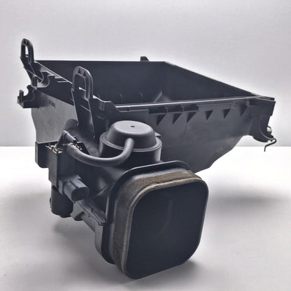 2013-2018 Lexus ES350 Air Cleaner Case Assembly 17701-31670
